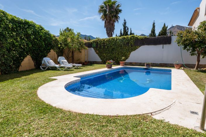 Image No.1-5 Bed Villa for sale