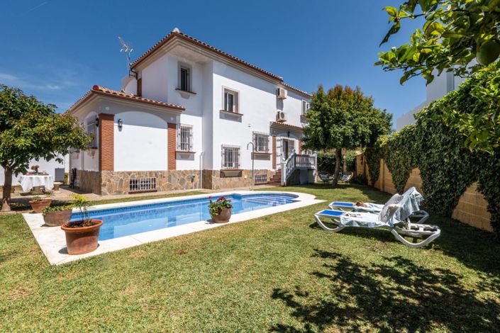 Image No.1-5 Bed Villa for sale