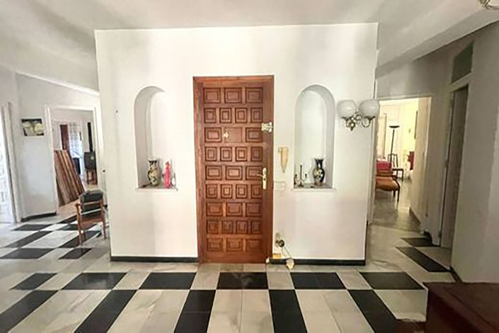 Image No.10-Villa de 6 chambres à vendre à Marbella