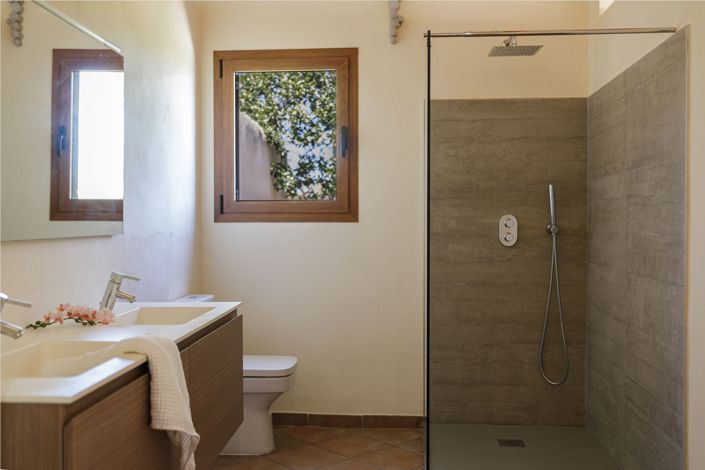 Image No.20-2 Bed House for sale