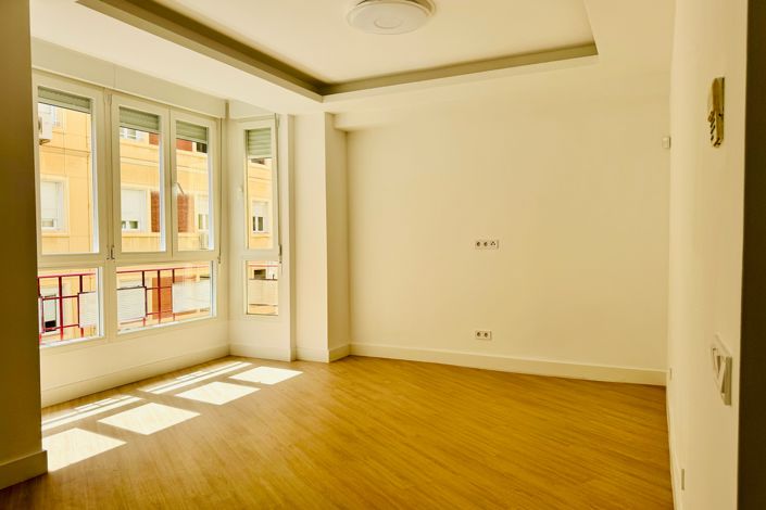 Image No.4-3 Bed Apartment for sale