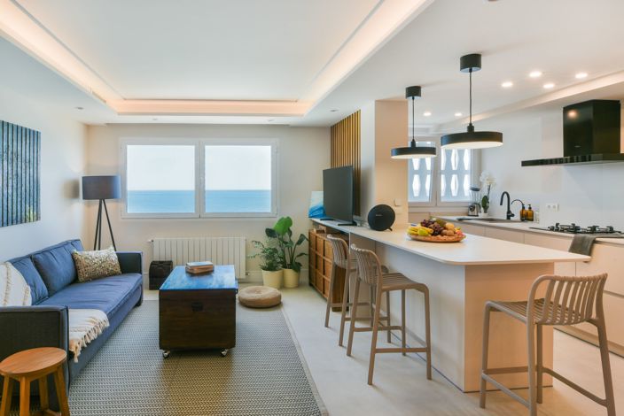 Image No.1-4 Bed Apartment for sale