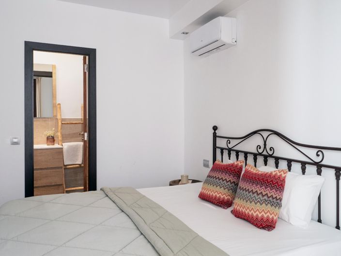 Image No.10-2 Bed Apartment for sale