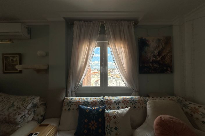 Image No.10-5 Bed Apartment for sale