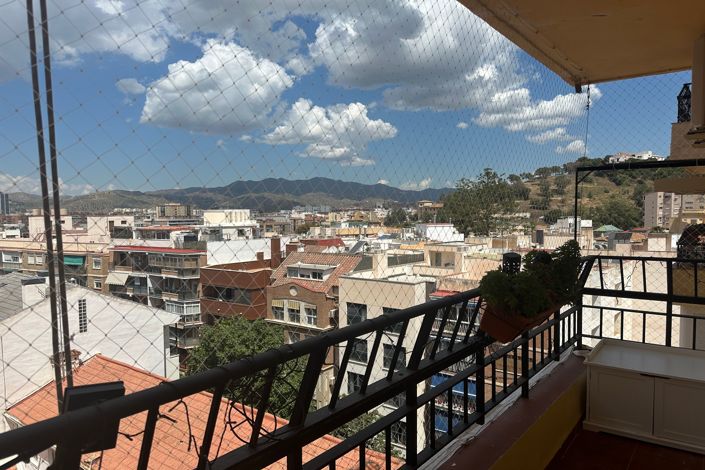 Image No.21-5 Bed Apartment for sale