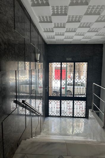 Image No.24-5 Bed Apartment for sale