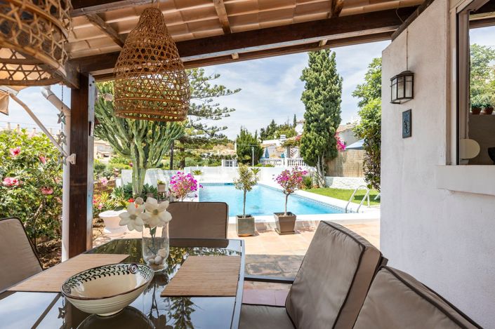 Image No.1-3 Bed Villa for sale