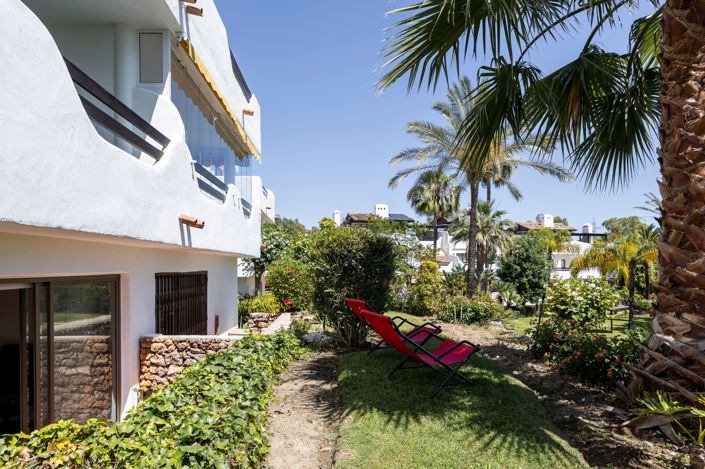 Image No.16-4 Bed House for sale