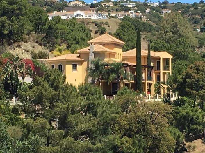 Image No.1-5 Bed Villa for sale