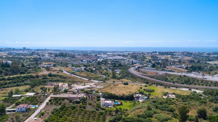 Image No.2-5 Bed Villa for sale