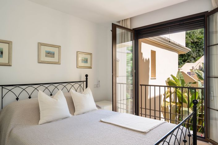 Image No.11-2 Bed Apartment for sale