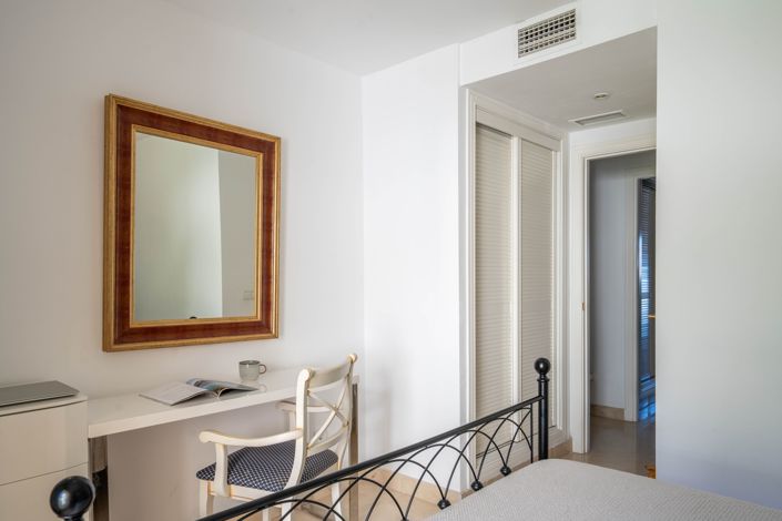 Image No.12-2 Bed Apartment for sale