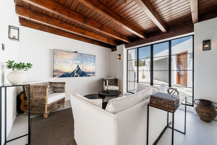 Image No.13-Villa for sale