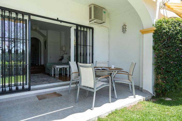 Image No.18-2 Bed Townhouse for sale