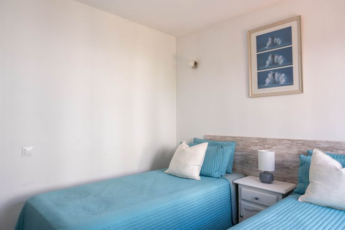 Image No.22-2 Bed Townhouse for sale