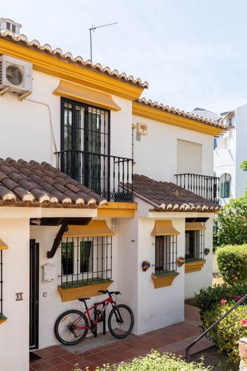 Image No.30-2 Bed Townhouse for sale