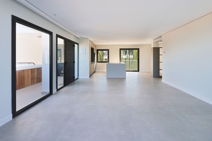 Image No.3-2 Bed Penthouse for sale