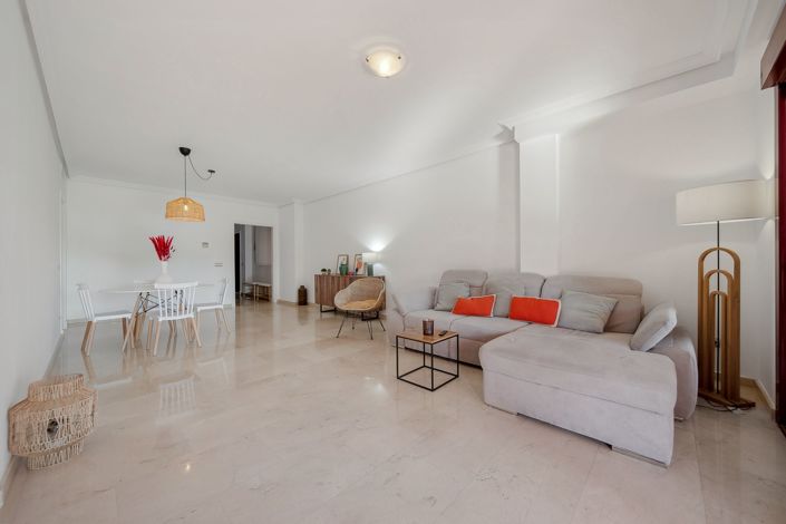 Image No.13-2 Bed Apartment for sale