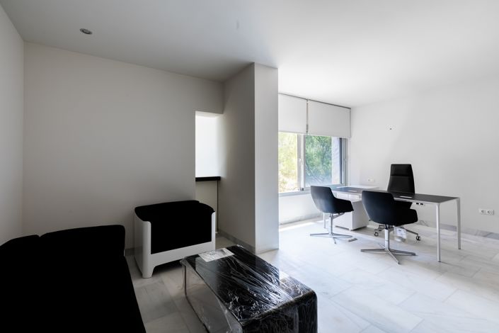 Image No.14-4 Bed Villa for sale