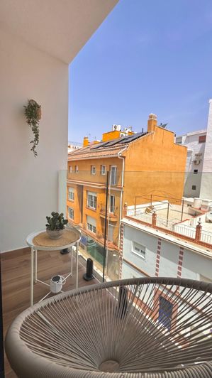 Image No.1-Studio for sale