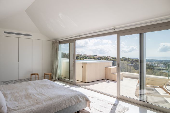 Image No.17-3 Bed Penthouse for sale