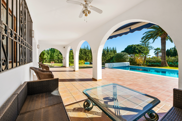 Image No.1-5 Bed Villa for sale