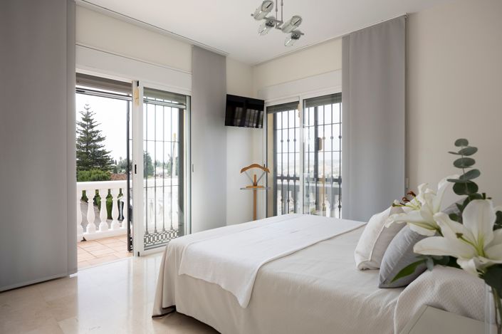 Image No.12-5 Bed Villa for sale