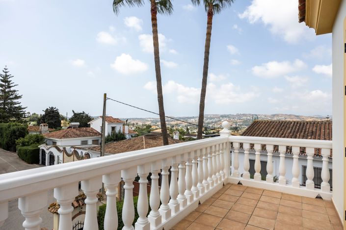 Image No.14-5 Bed Villa for sale