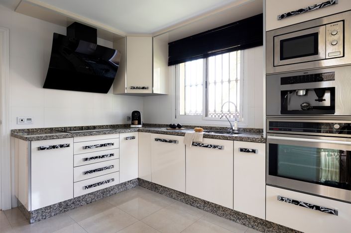 Image No.9-5 Bed Villa for sale