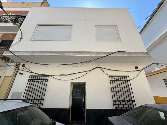 Image No.1-Townhouse for sale