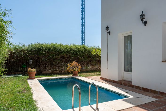 Image No.4-2 Bed House for sale