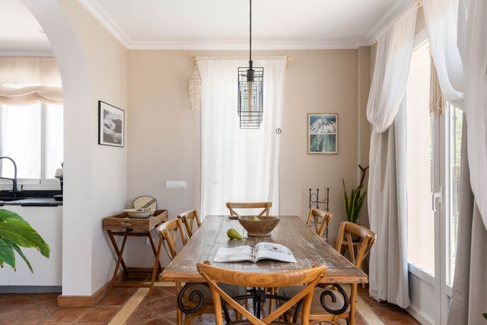 Image No.9-2 Bed House for sale