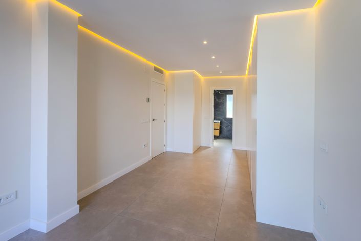 Image No.21-2 Bed Apartment for sale