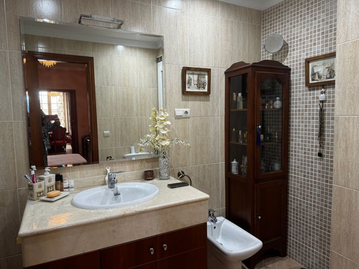 Image No.29-3 Bed Apartment for sale