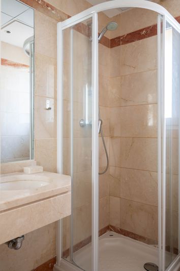 Image No.19-2 Bed Apartment for sale