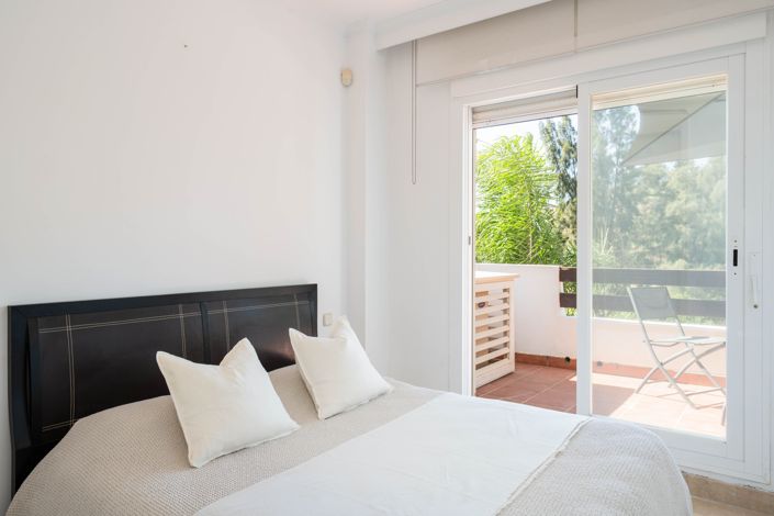 Image No.20-2 Bed Apartment for sale