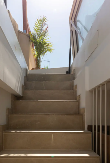 Image No.25-2 Bed Townhouse for sale