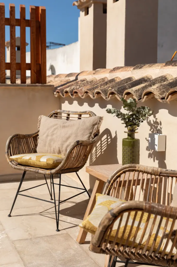 Image No.29-2 Bed Townhouse for sale