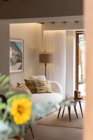 Image No.3-2 Bed Townhouse for sale