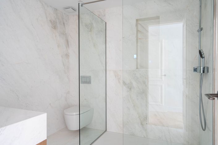 Image No.17-4 Bed House for sale