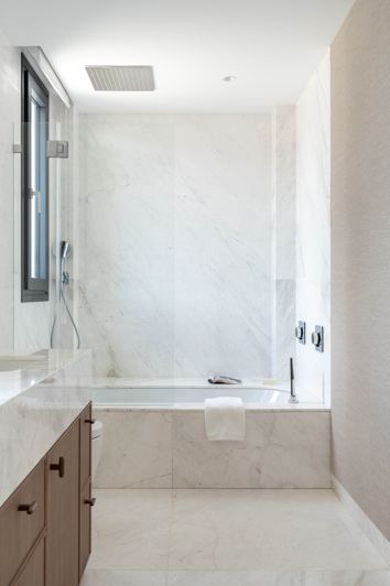 Image No.20-4 Bed House for sale