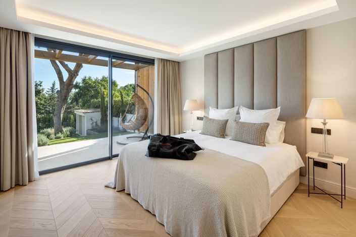 Image No.9-4 Bed House for sale