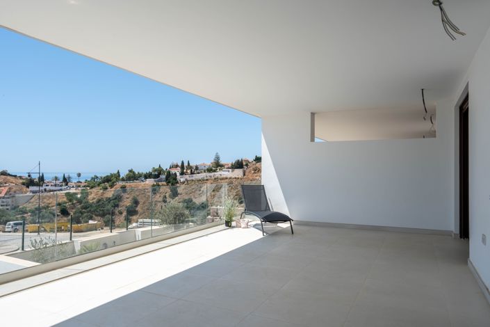 Image No.1-2 Bed Apartment for sale