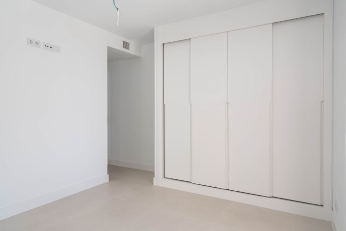 Image No.12-2 Bed Apartment for sale