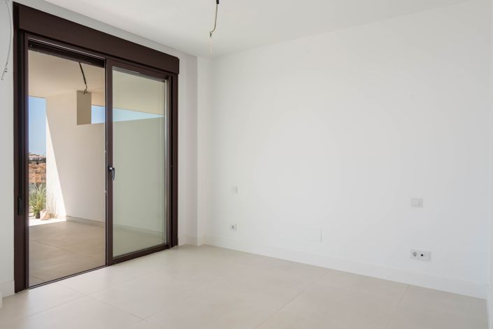 Image No.9-2 Bed Apartment for sale