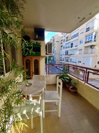 Image No.1-4 Bed Flat for sale