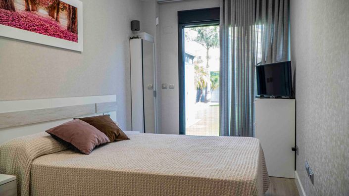 Image No.22-3 Bed Apartment for sale