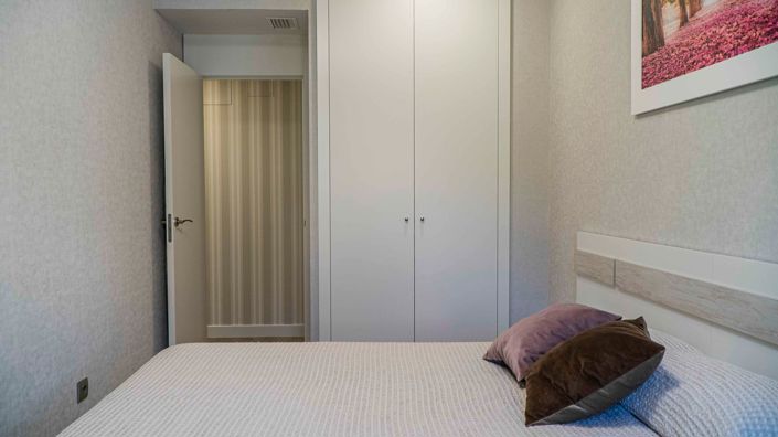 Image No.24-3 Bed Apartment for sale