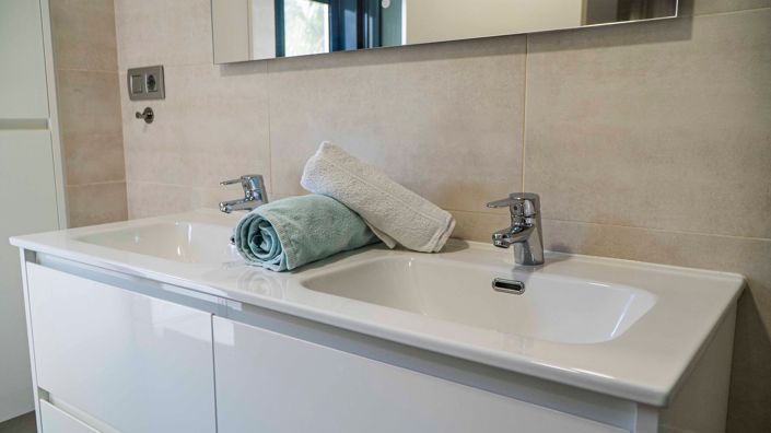 Image No.28-3 Bed Apartment for sale