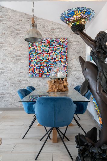 Image No.10-2 Bed House for sale